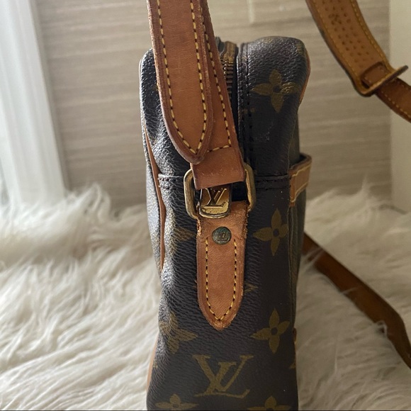 *SOLD* Auth Louis Vuitton Trocadero 27 Shoulder Bag - Picture 8 of 11